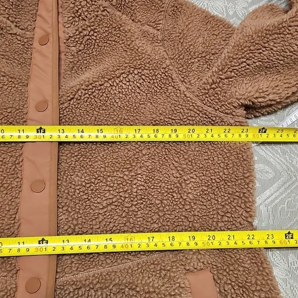 L.L. Bean Sherpa Fleece Coat In Hazelnut Large - Picture 9 of 13